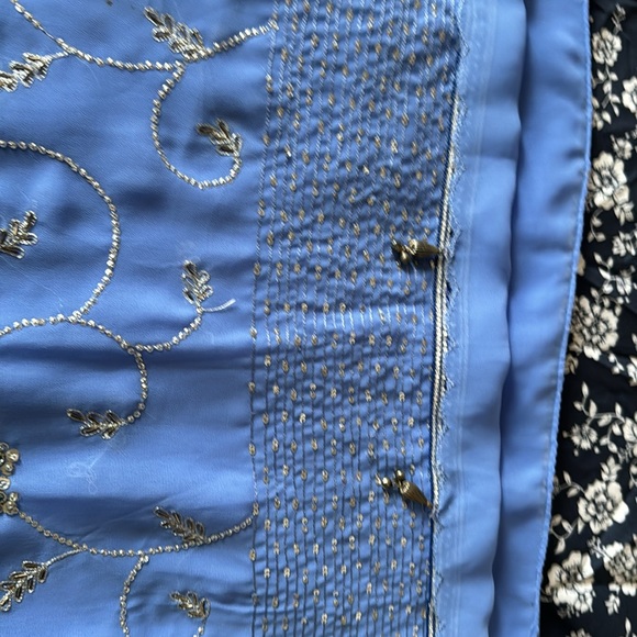 Indian saree - Picture 3 of 5